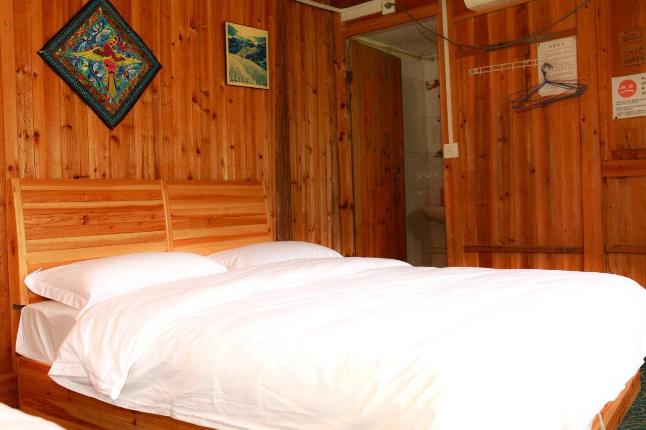 Dragon'S Den Hostel Lungseng Kültér fotó